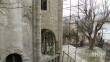 Ремонтират 8 църкви, пострадали от труса в Перник

