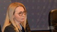 Журналистката Беновска пред ПИК: Искам да попитам министър Андреева - има ли инструкция за изтребване на възрастните хора в България? Нека си подаде оставката!