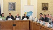 След Чобанов, и бизнесът подкрепи Бареков за КТБ