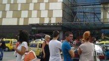 Извънредно! Евакуираха мол "Галерия" в Бургас (обновена)
