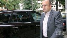 Костадинов: Простотии са твърденията, че Пеевски ще емигрира