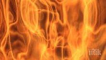 Огнен ад! 4 пожарни гасят пламнал цех в Пловдив