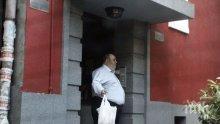 Само в ПИК и "Ретро": Ето го семейното гнездо на Любо Нейков! За първи път жена му Гинка излиза на светло! (папарашки снимки)
