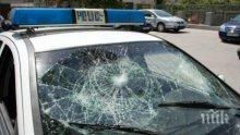 Ужас на пътя! Лек автомобил се натресе в патрулка край Кюстендил, двама катаджии са в спешното