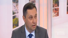 Яне Янев: Ислямисти се снабдяват безпроблемно с български паспорти