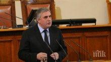 Калфин: Дава се пълна свобода всеки български граждани да прецени къде да се осигурява за пенсия