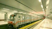 Инцидент в софийското метро: Мъж е бил затиснат от вратите, докато догонва 3-годишната си дъщеря