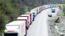 Спират камионите по магистралите заради очакван натоварен трафик