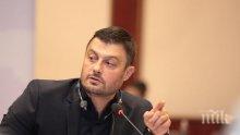 Бареков призова за връщане на казармата, за да не пази Турция българските граници