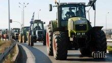 Български шофьори на камиони опитват да преминат блокадата на Промахон