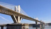 Движението по Дунав мост - Русе се извършва в едно платно