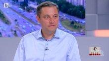 Яне Янев: Слави Трифонов печели евтини политически дивиденти с въпроси, които може да се решат само от Великото народно събрание