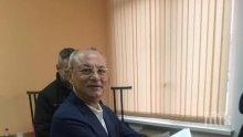 Доган гласува мълчаливо сред първите, не даде изявления (СНИМКА)