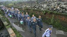 Американка откри в новата си чанта писмо от китайски затворник