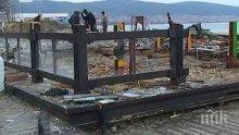 Багер захапа заведения по плажа на Слънчев бряг