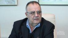 Проф. Божидар Димитров: Захариева, няма полубременна жена!