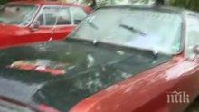 Ретро автомобили се събират на парад във Владая