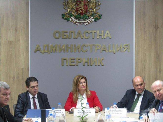 Бизнесът налива 67 млн. лева в подкрепа на cтapтиpaщи пpeдпpиeмaчи в Перник