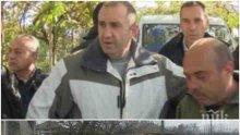 БЕЗОБРАЗИЕ! Румен Радев си прави пиар с потопа в Бургаско седмица след бедствието – защо не се окаля, докато валеше и кметът и министрите спасяваха хората