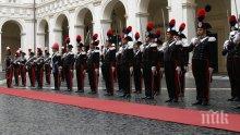 Италианските гвардейци се изложиха с българския химн при посрещането на Борисов (ВИДЕО)