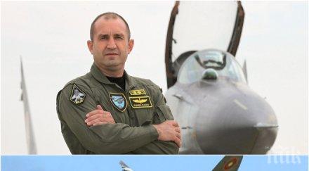 РАЗКРИТИЕ НА ПИК! Румен Радев тежко нарушил правилата на армията и на НАТО - прибрал хиляди левове от полети, без да минава задължителни прегледи