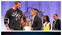 ЕКСКЛУЗИВНО В ПИК TV! Eмил Каменов от "Къртицата" си загуби ума по футболна съпруга! Коя е тя - само в "Жълтите новини"