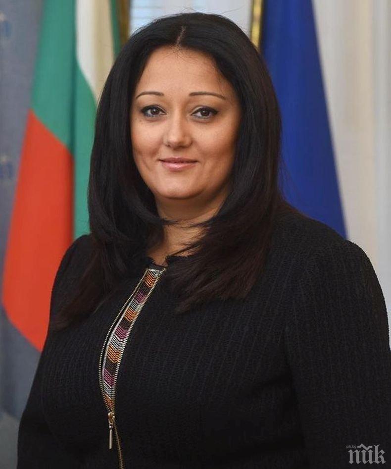 Лиляна Павлова: Трябва да има защита на данните