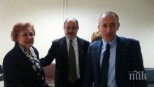 ОБЕЩАНО! Позлатяват учителите, заплатите им скачат драстично