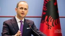 Албанският външен министър заяви, че препоръката от ЕК е велик ден за страната му