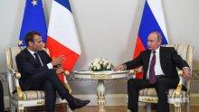 Путин и Макрон се срещнаха в Константиновския дворец край Санкт Петербург