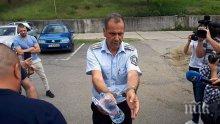 ОТ ПОСЛЕДНИТЕ МИНУТИ! Арестуваният шефа на КАТ-Благоевград влезе инкогнито в съда през тайни коридори