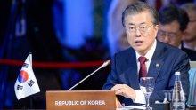 Президентът на Южна Корея не спал цяла нощ в очакване на срещата между лидерите на Северна Корея и САЩ