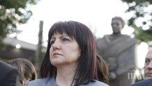 ОТ ПОСЛЕДНИТЕ МИНУТИ! Започна извънредно заседание в парламента за чумата (ОБНОВЕНА)