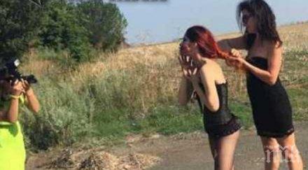 Шоу на входа на Бургас: Полуголи красавици си правят еротична фотосесия, майки-пуританки – потресени (СНИМКИ)