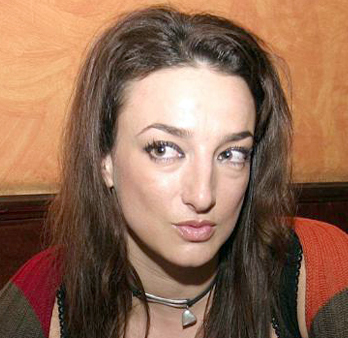 Деси Тенекеджиева