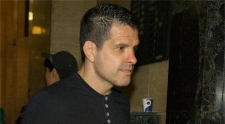 брендо черен каскет съда