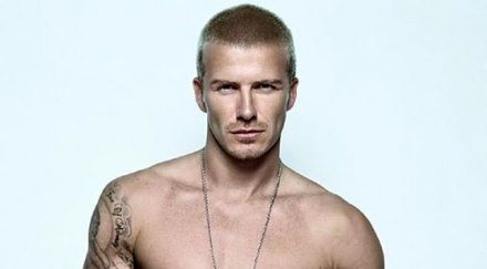 ръсел бранд готов оближе тялото бекъм