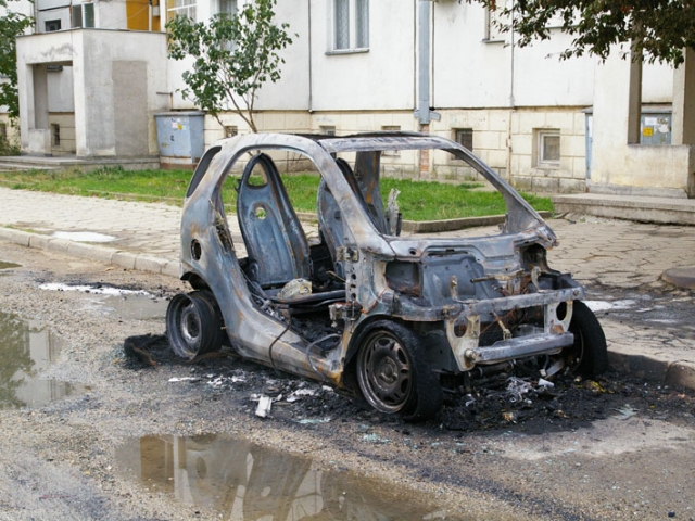 Спипаха пиромана от Казанлък в среднощен екшън със стрелба