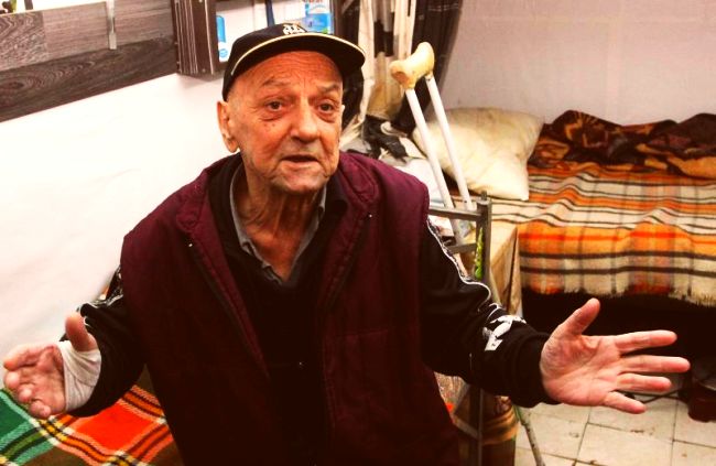 Жената на Мистър Опасен чар: Той е жив