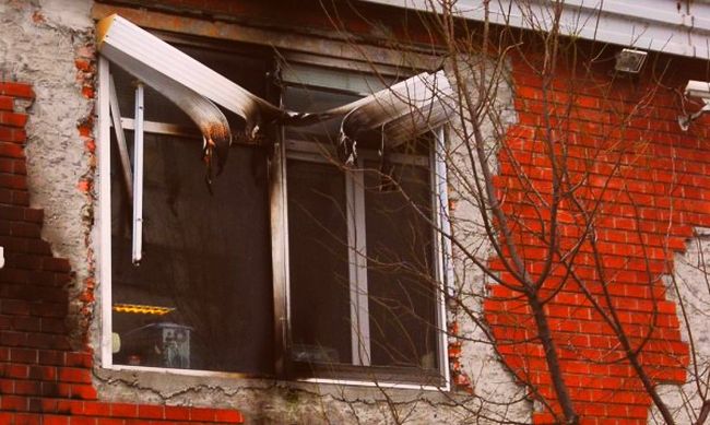 Заради дългове внук подпали къщата на баба си