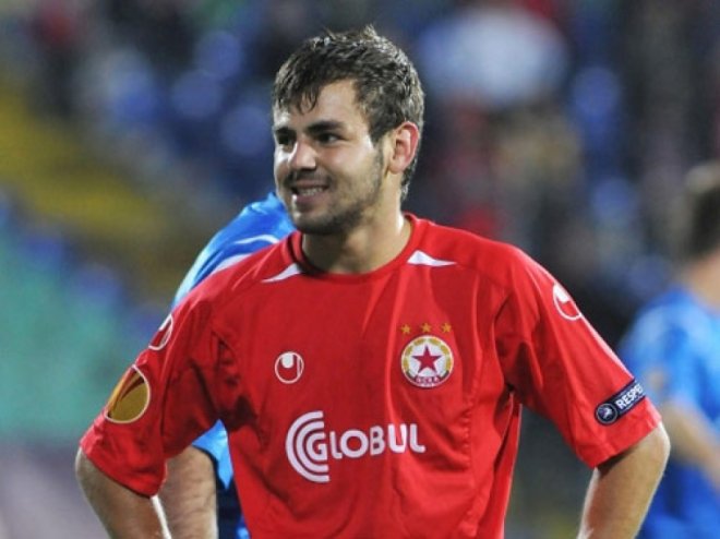 Мениджърът на Делев нападна Майкъла