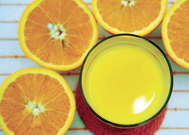 Подмладяваме бюста с портокалов сок