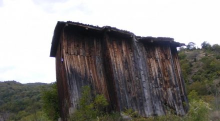 барака пламна време занятия деца