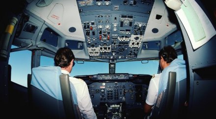 самолетни катастрофи заради уморени летци