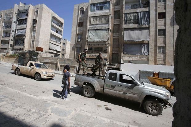 Кола бомба уби петима в Дамаск