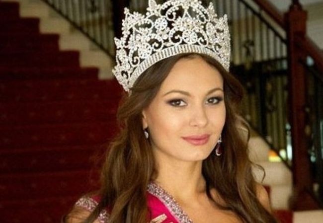 Ето я истинската Мисис Русия, Антония Петрова е с титла-менте