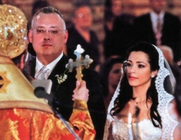 Невярната Елена Петрова се върна при мъжа си