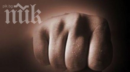 ученици уреждат боеве фейсбук