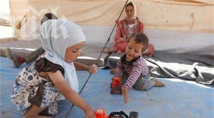 приемни семейства готови приютят сирийски деца