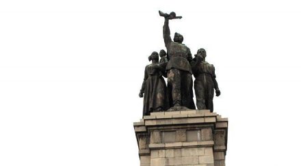 паметника хулим спрейовете реклами можело